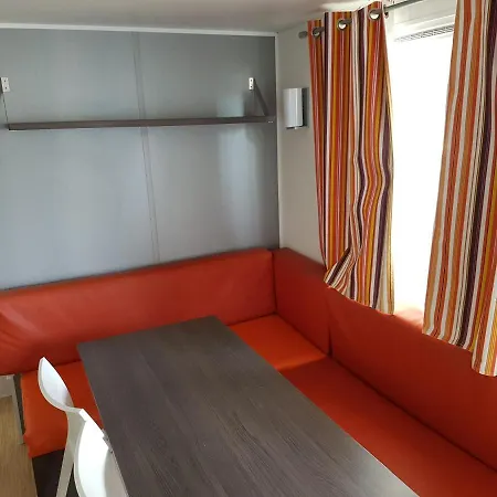 Camping Mobil Des 7 Fonts Agde